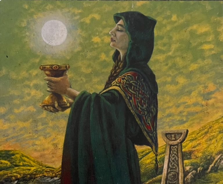 Queen of Cups, Druid Craft Tarot